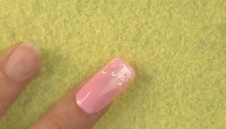 优雅粉色DIY美甲图片 优雅粉色DIY美甲图片
